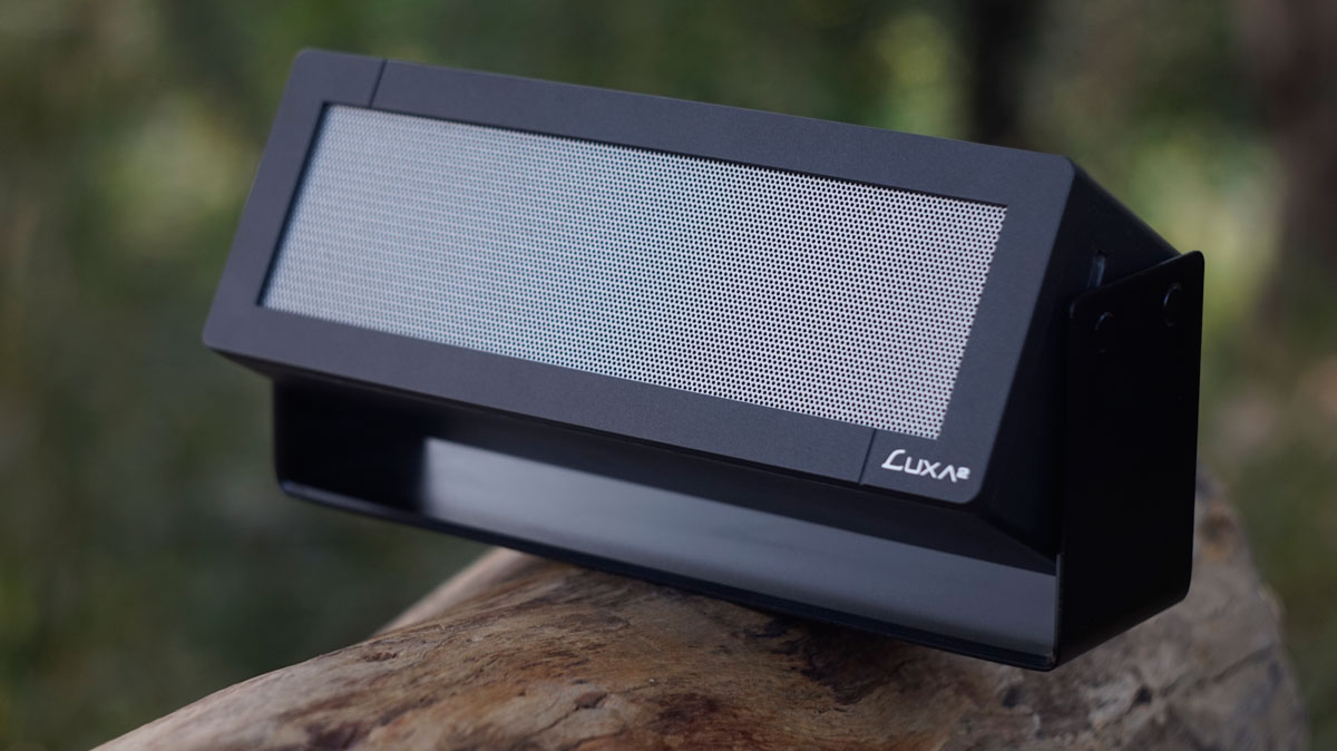 LUXA2 GroovyA Wireless Stereo Speaker Review