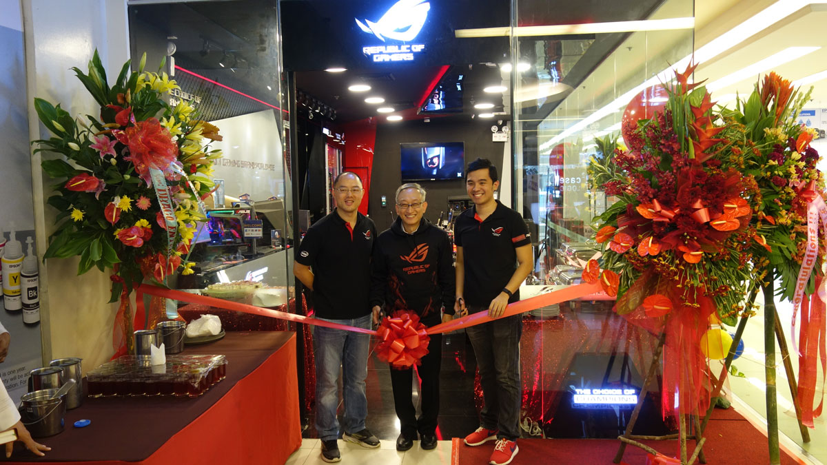 ASUS ROG Opens Up Concept Store At SM Megamall
