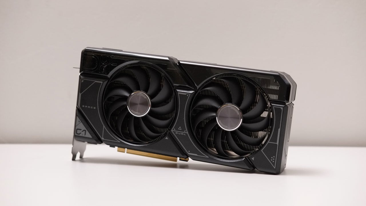 ASUS Dual GeForce RTX 4070 SUPER Photos 8