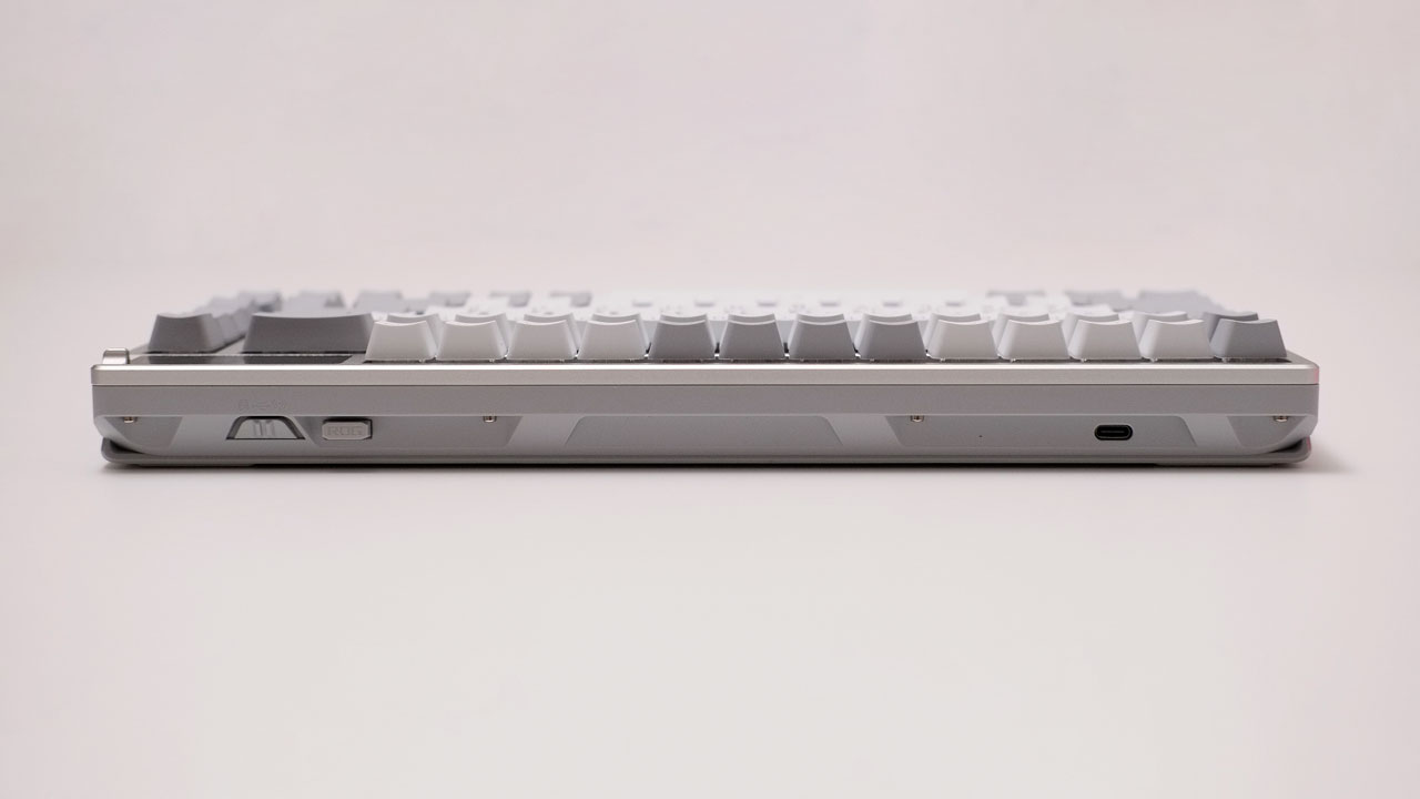 ASUS ROG Azoth Moonlight White Wireless Keyboard 5
