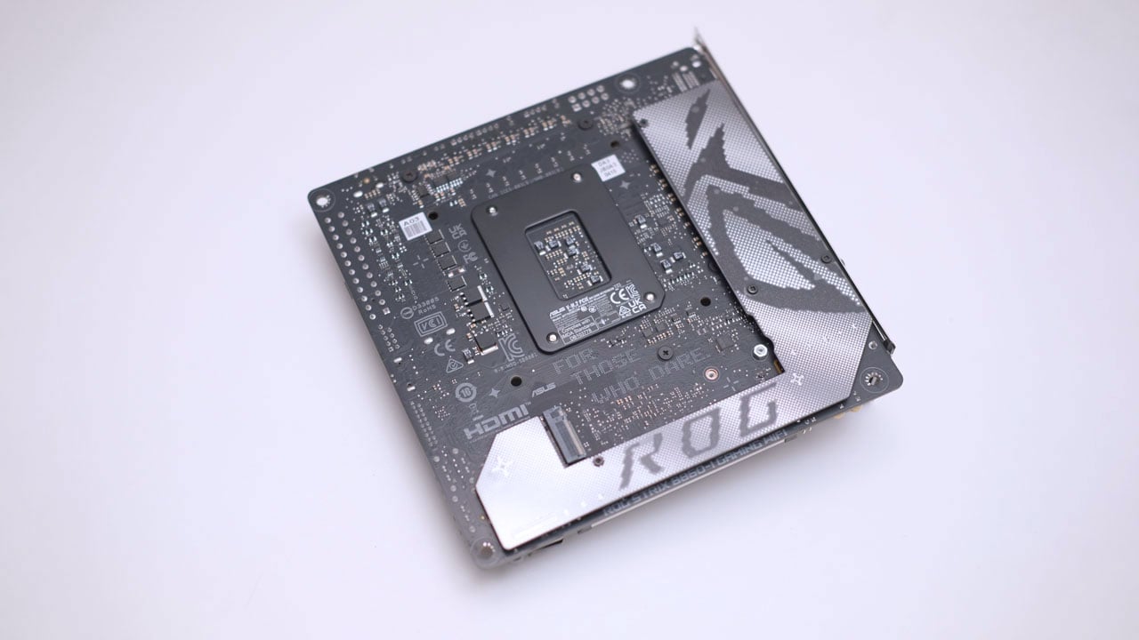 ASUS ROG Strix B860 I Gaming WiFi Pictures 4