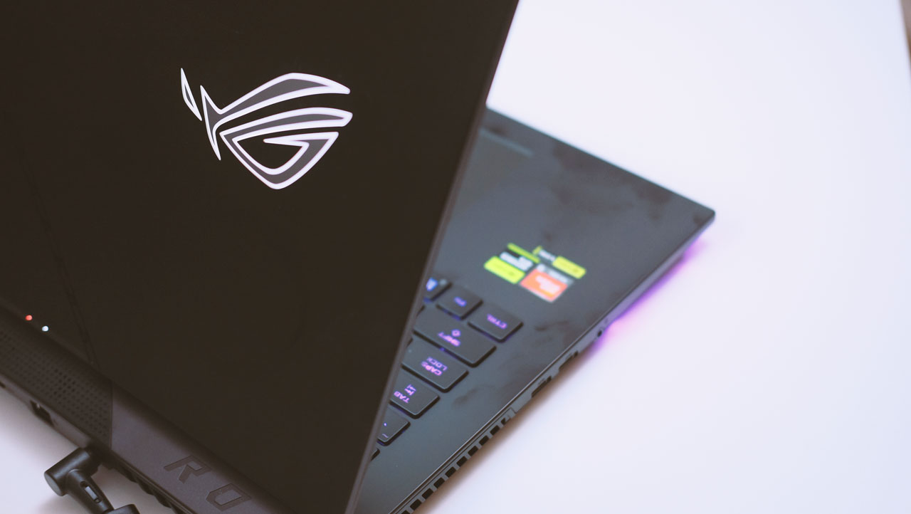 ASUS ROG Strix SCAR 17 (2023) Laptop Review