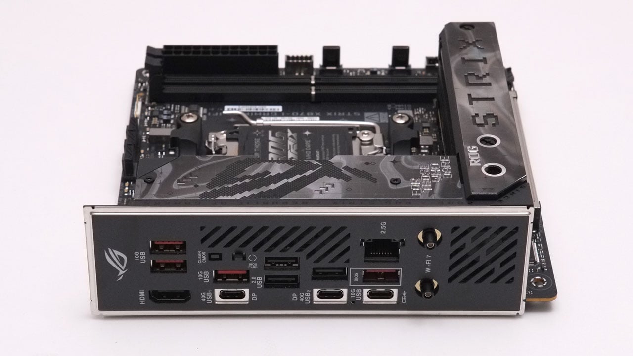 ASUS ROG Strix X870 I Gaming WiFi Pictures 7
