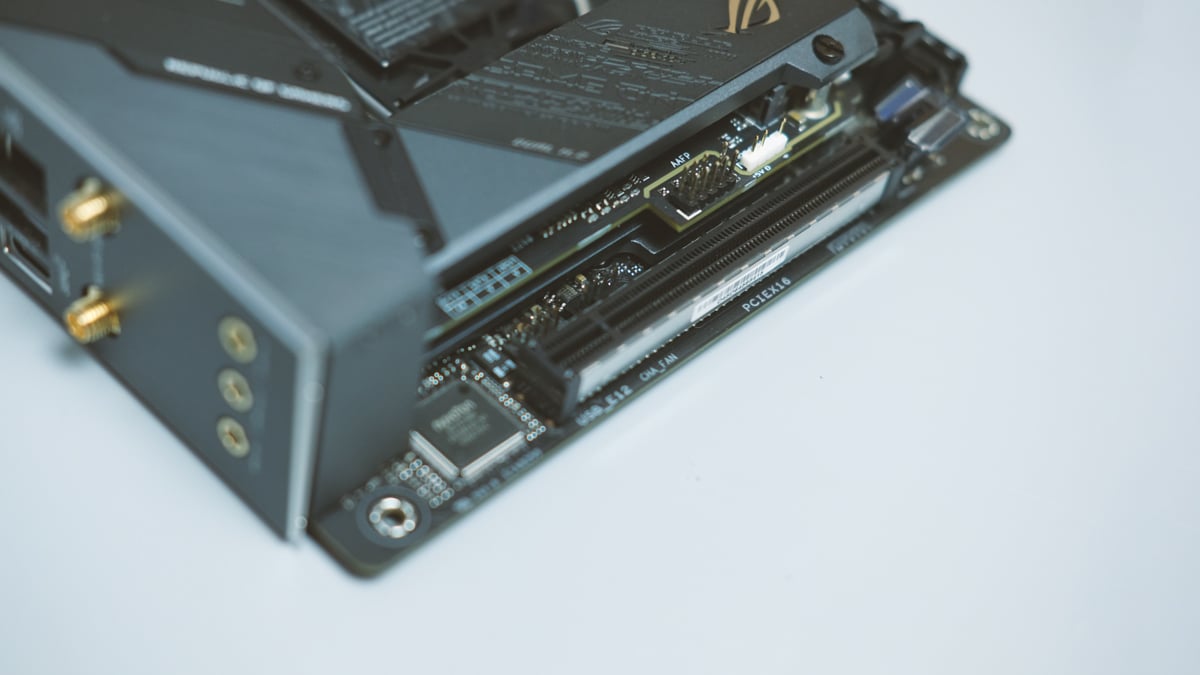 Review | ASUS ROG Strix Z490-I Gaming | TechPorn