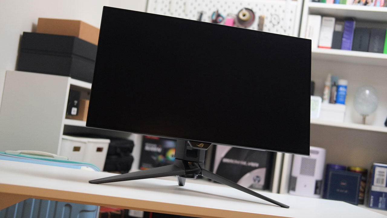 ASUS ROG Swift OLED PG27AQDM Review Images 8