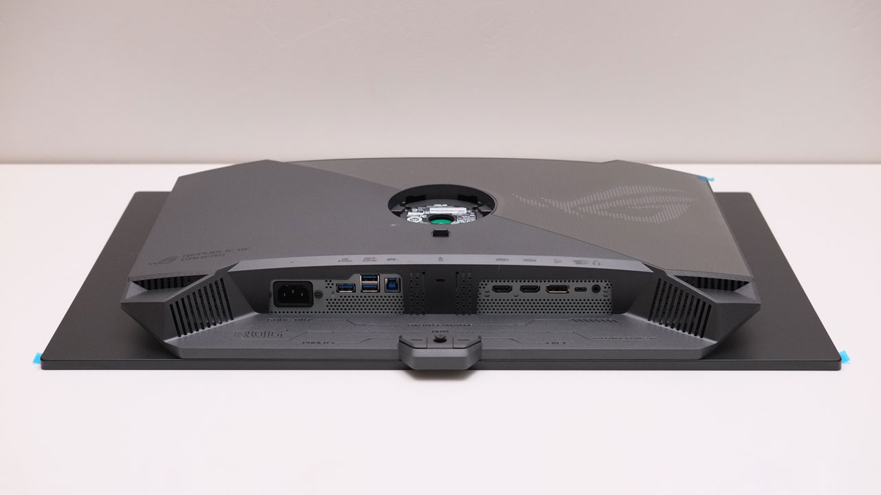 ASUS ROG Swift PG27UCDM Pictures 5