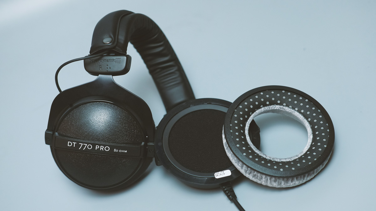 Review Beyerdynamic DT 770 PRO Studio Headphones TechPorn