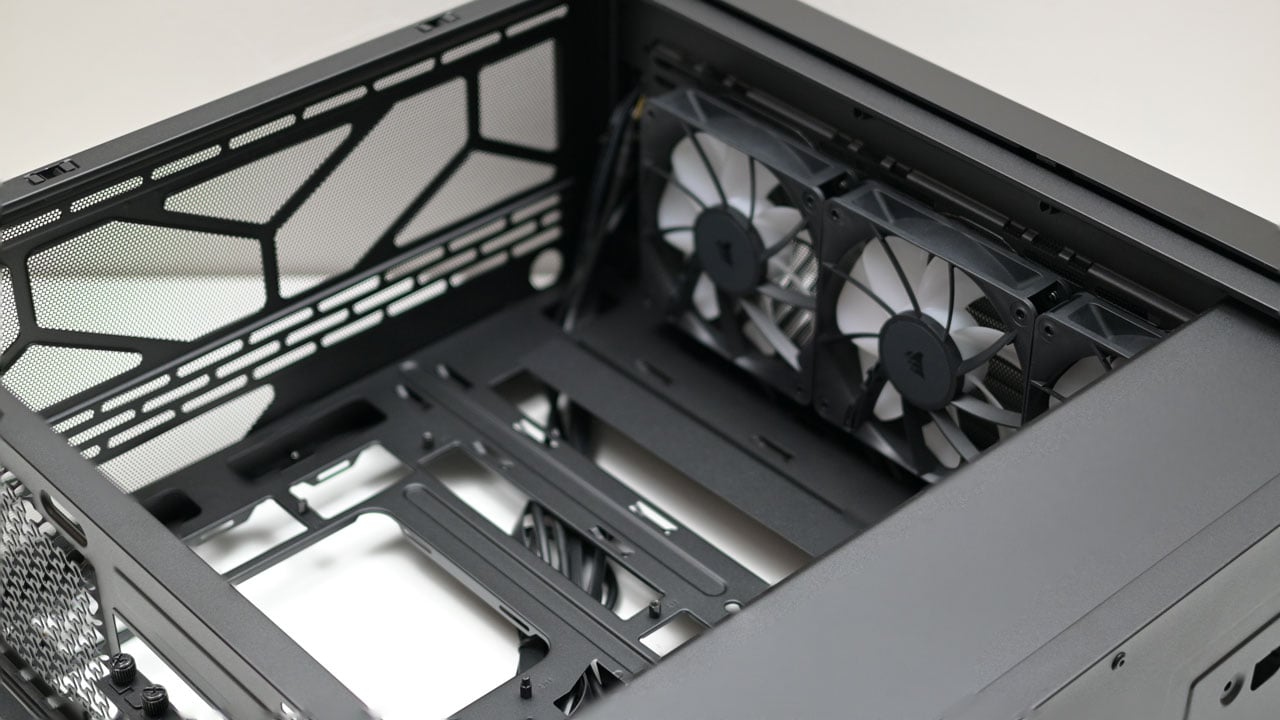 CORSAIR 3200D RS ARGB Case 11