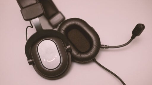 FiFine Ampligame H6 Gaming Headset Images 3