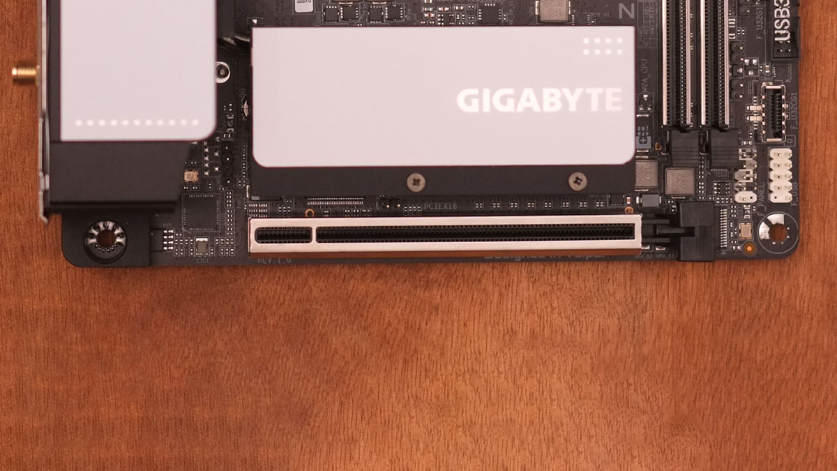 GIGABYTE Z590I Vision D 7