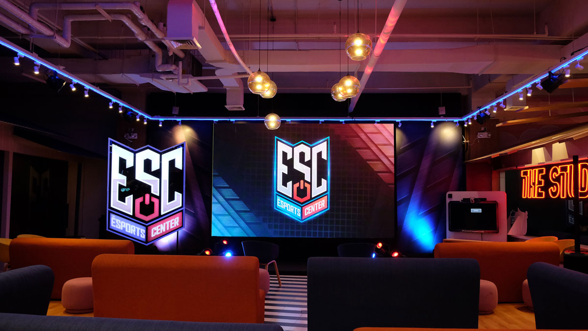 Globe Unveils ESC (Esports Center) at Play Nation UP Town Center