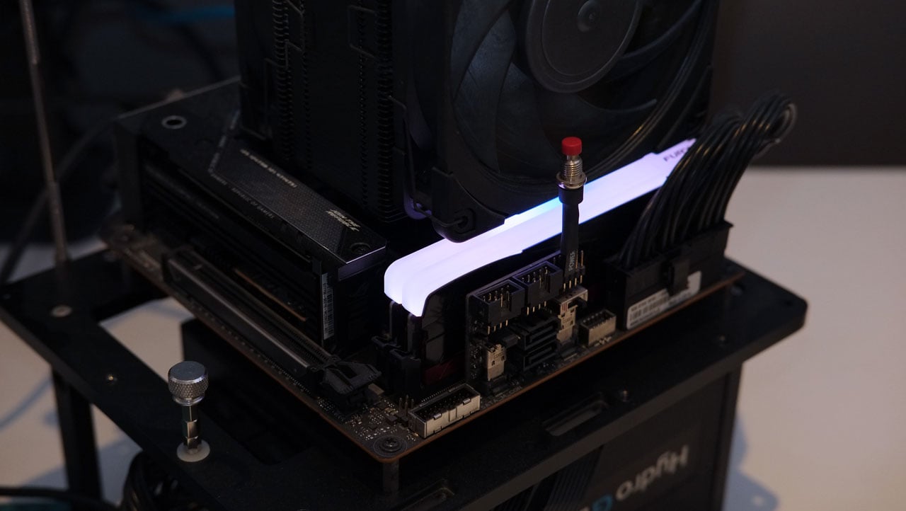 Kingston FURY Renegade DDR5 8000 RGB LE Pictures 3