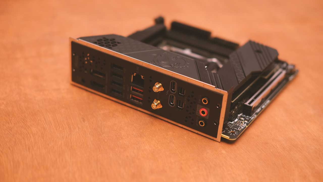 Review | MSI MEG Z590I Unify | TechPorn