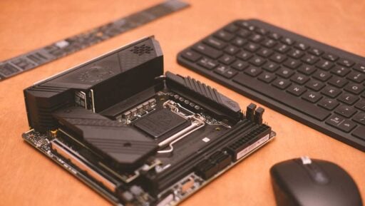 MSI MEG Z590I Unify 9