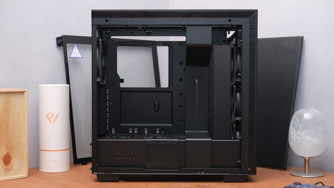 NZT H710 Mid Tower Case 7