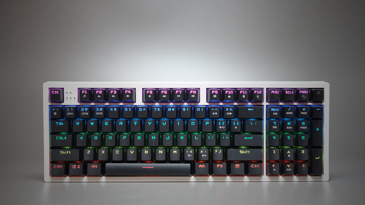 Review | EASY PC RAKK Ilis RGB 96 Key Mechanical Keyboard