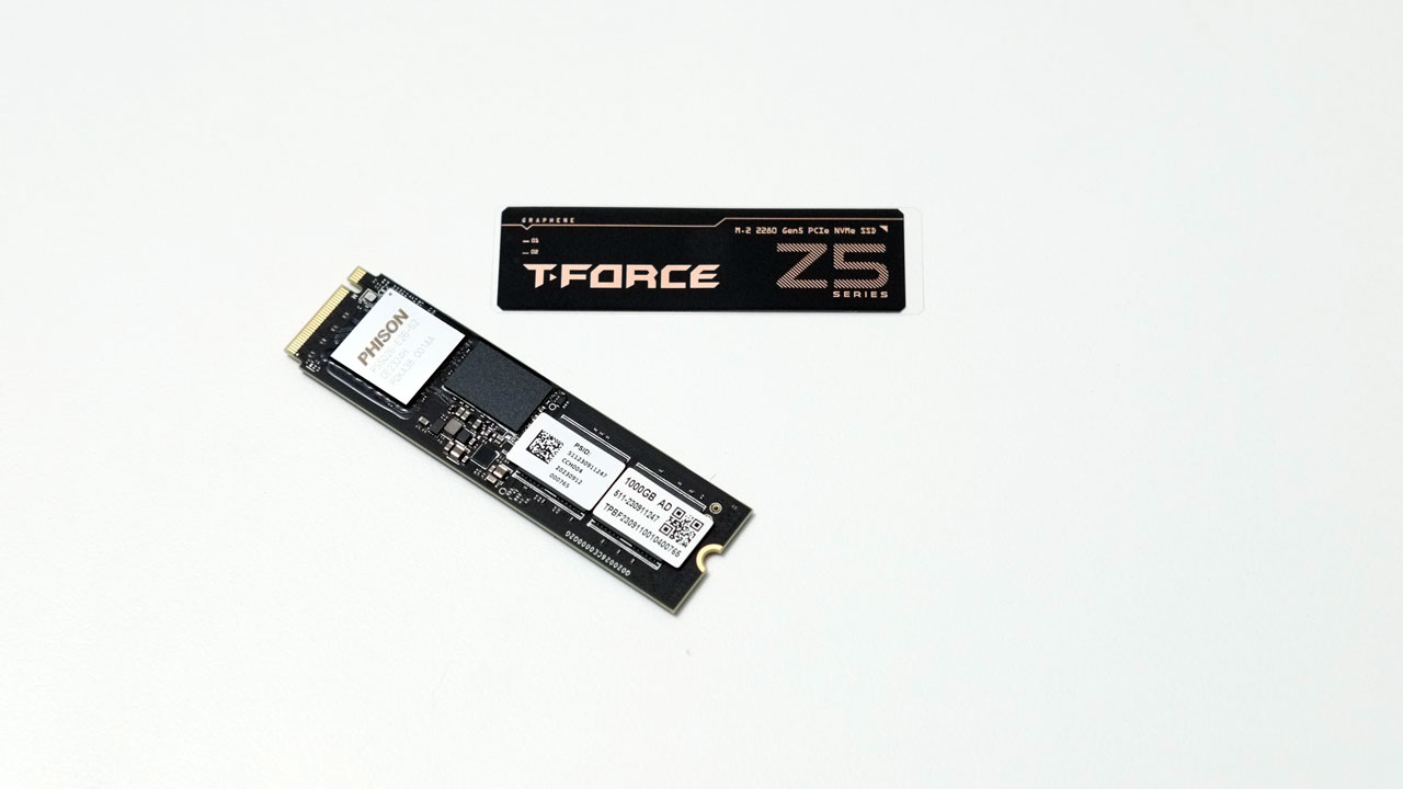 TEAMGROUP T FORCE Z540 SSD 4