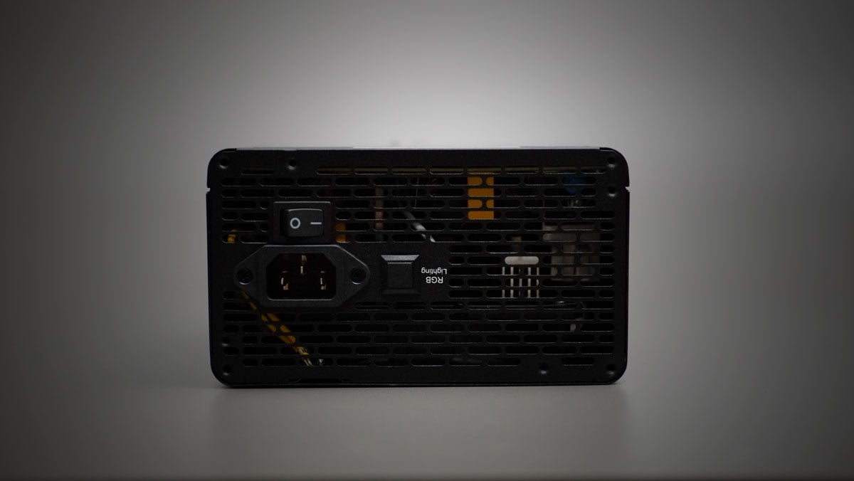 Thermaltake BX1 RGB 750W Review (7)