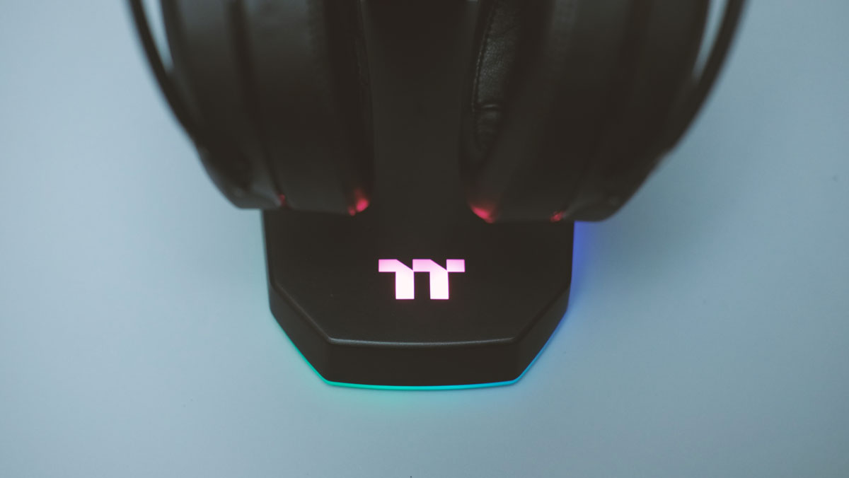 Review | Thermaltake E1 RGB Gaming Headset Stand