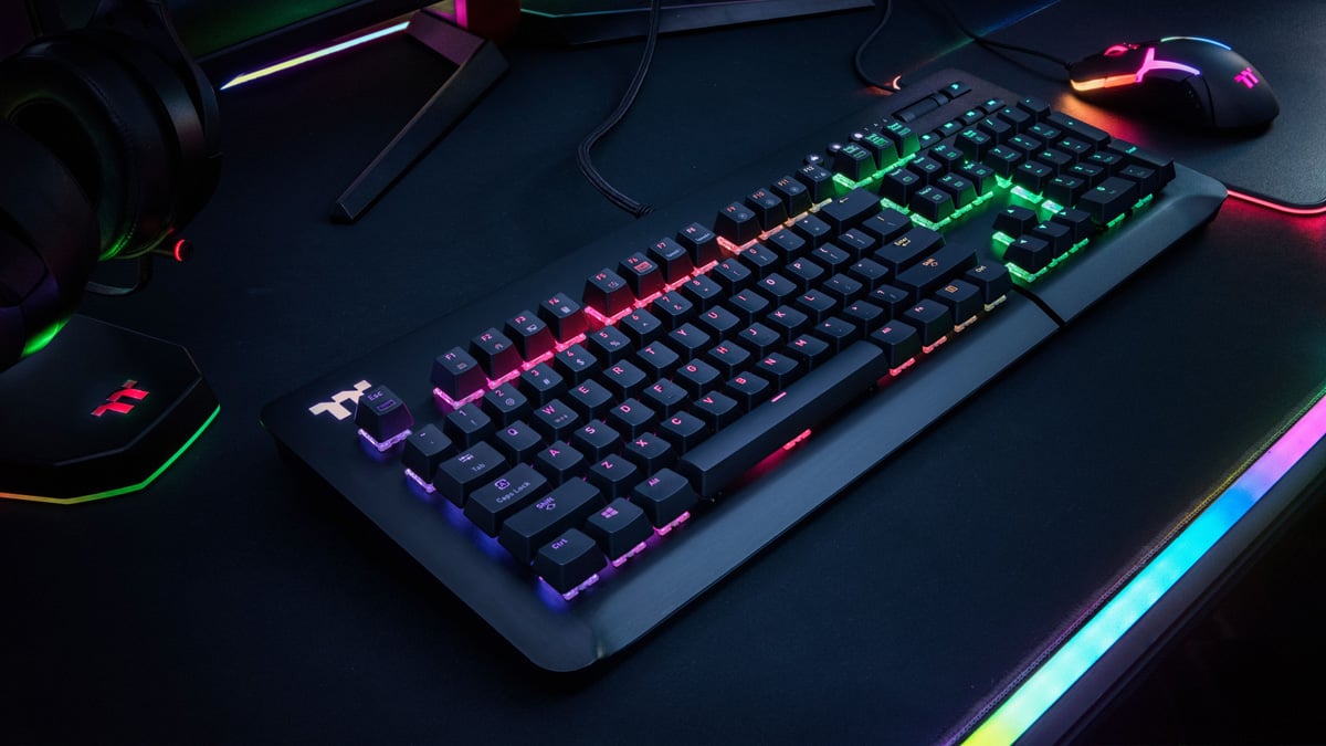 Thermaltake Level 20 GT RGB Gaming Keyboard PR (2)