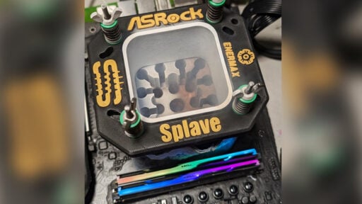 asrock z690 aqua oc shatters overclocking records 1