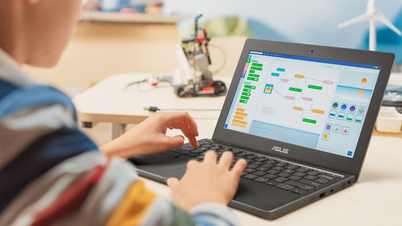 ASUS Unveils Chromebook Flip CR1 for Education