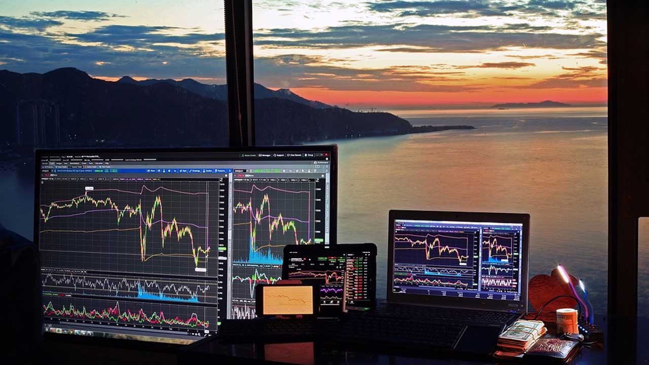 Understanding Technical Analysis: Benefits and Risks of Trading on Margin